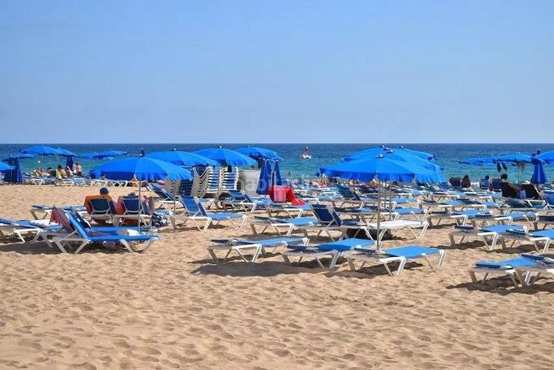 Foto db2a5761-1d1c-49fb-af7f-c4d3455dba85. Dachwohnung mit pool in Playa Levante Benidorm