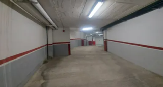 Aparcament cotxe a Playa Poniente. Plaza de garaje en la cala benidorm