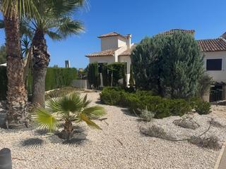 Reihenhaus in Balcón de Finestrat-Terra Marina. Chalet pareado en golf bahia finestrat