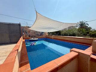Maison à Platja de Vila Joiosa. Chalet independiente en villajoyosa cerca de la playa y puerto