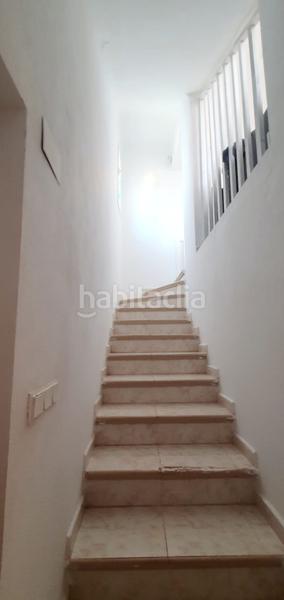 Foto 09e907dd-7e59-4233-9319-955c0f844093. Casa adossada a Coloma Nucia (la)