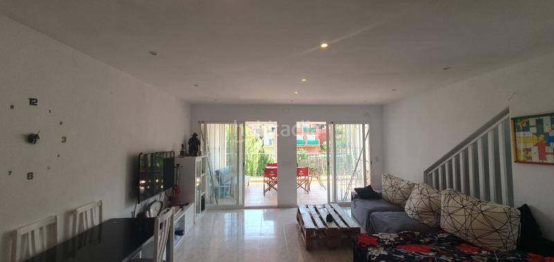 Foto 12b95d58-645b-4929-bbf6-67a865d84fe6. Casa adossada a Coloma Nucia (la)