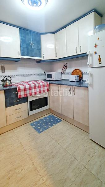 Foto 62cc39df-51d1-4519-8189-400d01cd6238. Appartamento con piscina in Playa Poniente Benidorm