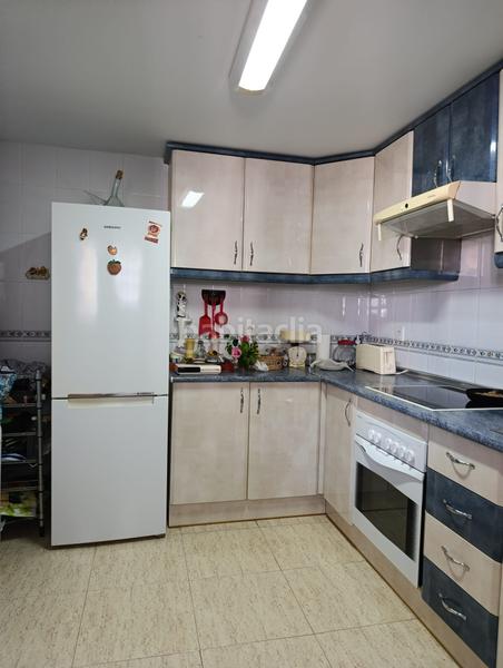 Foto 26426ba3-edea-4154-86ad-f34570d65503. Etagenwohnung mit pool in Playa Poniente Benidorm