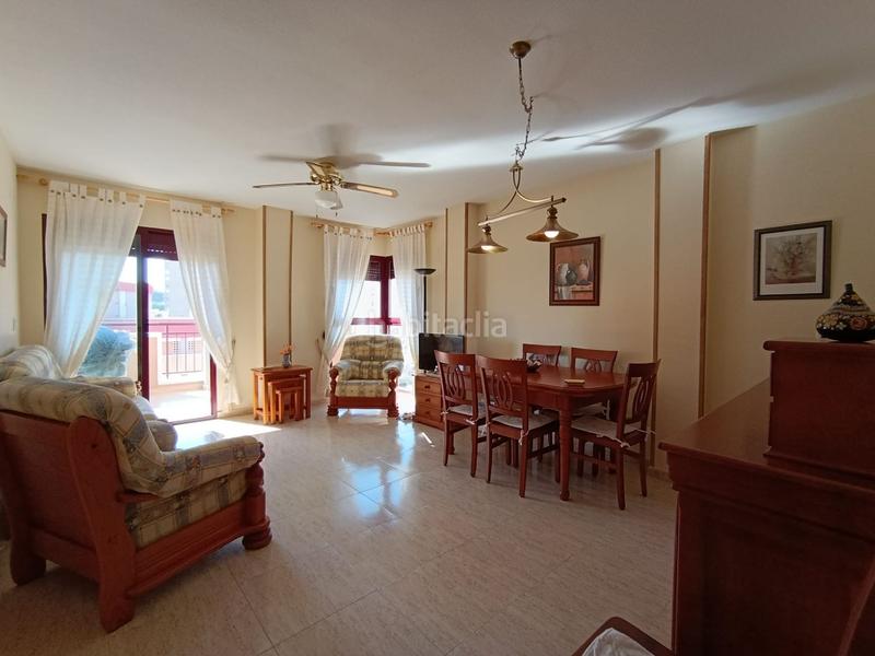 Foto 8d500e21-d4a1-43b6-bf64-ca2a32406e1b. Etagenwohnung mit pool in Playa Poniente Benidorm