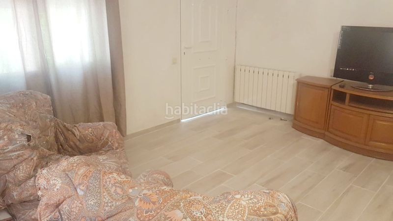 Foto e6e0b021-a93a-4302-9341-92b37043b03d. Lloguer pis amb piscina a Coloma Nucia (la)