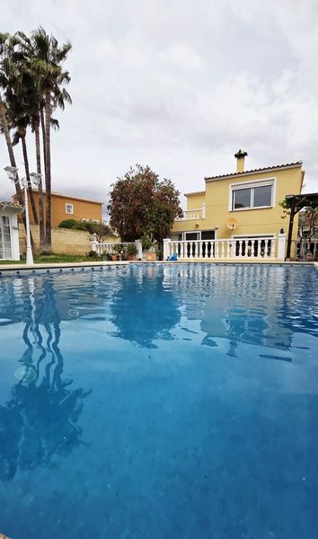 Foto 31c0d198-2511-4256-a495-17f96afb52cd. Casa amb piscina a Escandinavia-Cautivador Alfàs del Pi (l´)