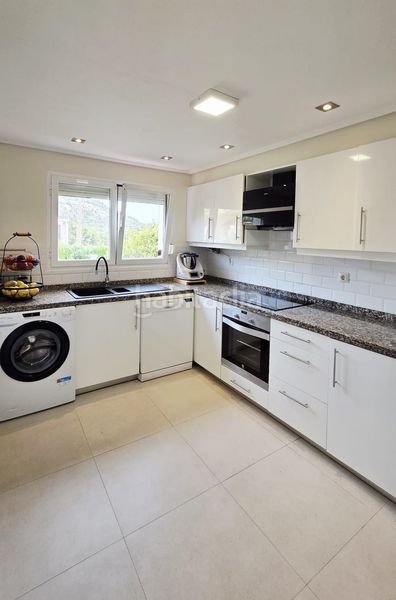 Foto f21b11dc-08c8-4904-a10b-30583031dd00. Casa amb piscina a Escandinavia-Cautivador Alfàs del Pi (l´)