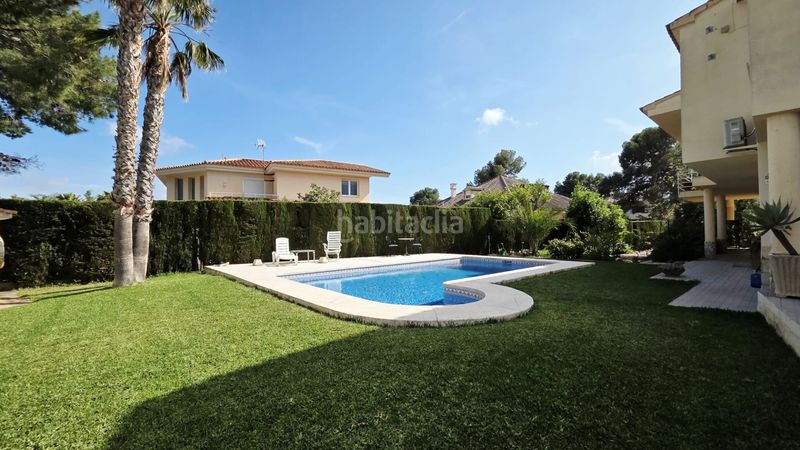 Foto c4edc990-61d5-4a73-a8a8-07f5a1b4a03e. Casa amb piscina a Varadero Nucia (la)