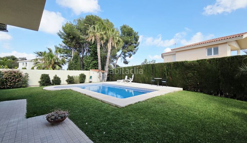 Foto f932f32c-db7c-4e40-97b9-27ef6a3333d2. Casa amb piscina a Varadero Nucia (la)