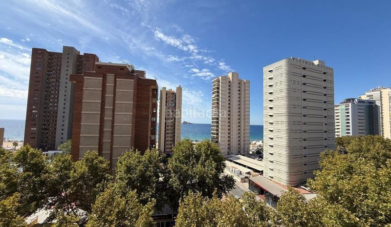 Foto 2e70c2fd-75ca-4ed9-8441-a6cdb9b52c9f. Pis amb piscina a Playa Levante Benidorm