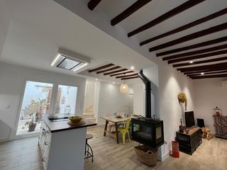 Country house in Relleu. Casa de pueblo en carrer del barranc 4, relleu