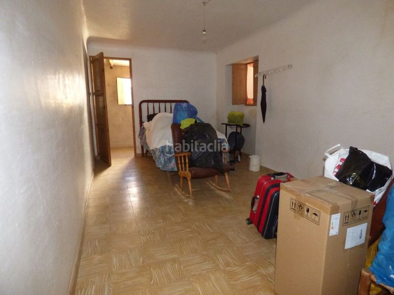 Foto 94ce047e-a32a-47a1-ad8f-f09827260647. Casa  de pueblo para reformar con gran potencial!!!! en Relleu