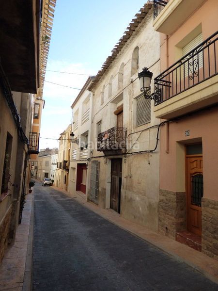 Foto 980c8eb5-464b-4642-b4f5-83ba02c99d84. Casa  de pueblo para reformar con gran potencial!!!! en Relleu