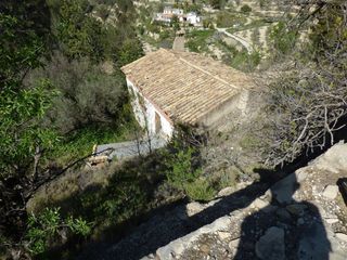 Country house in Relleu. Finca  rustica con casa en relleu