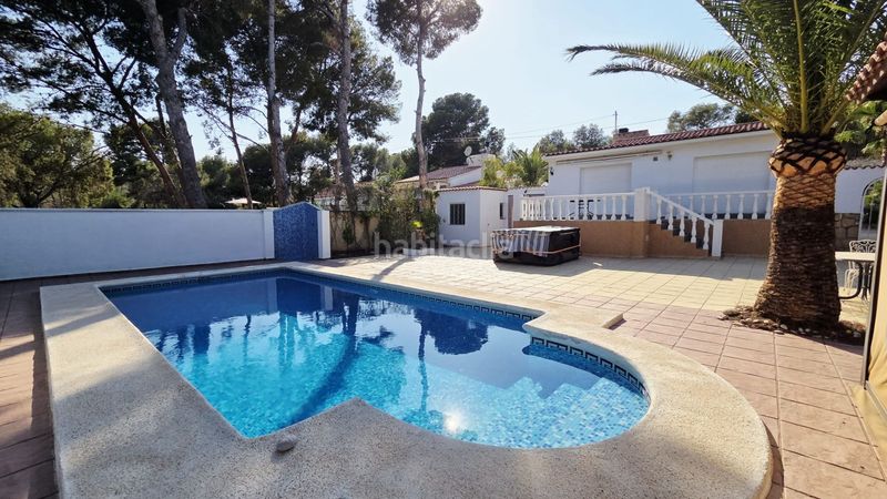 Foto 78c0a1ff-a42d-47c1-987a-2b23fdbab317. Casa amb piscina a Varadero Nucia (la)