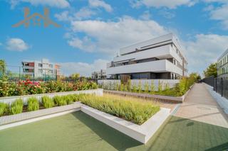 Etagenwohnung  Avenida de la rioja. Espectacular bajo con jardín en urbanización residencial