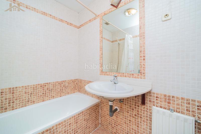 Foto b2cf68d5-3637-4324-9541-792b33032aa9. Appartamento con riscaldamento parcheggio piscina in Alcorcón