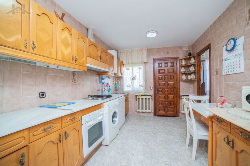 Foto 5b3a7652-e721-425d-acff-1d8895bac3b5. Casa agencia inmobiliaria , hogares vende en exclusiva fantástico chalet independient en Villanueva de la Cañada