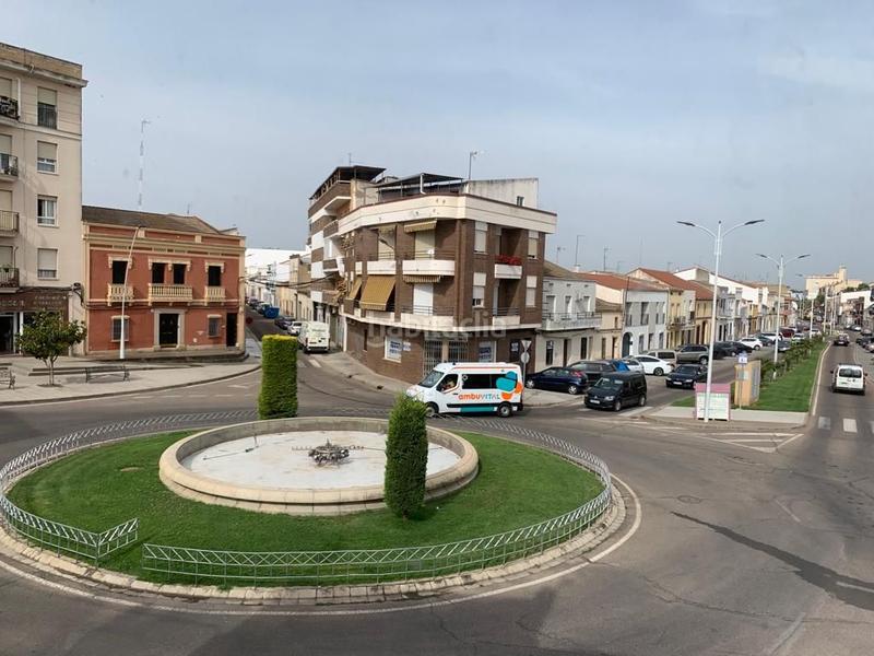 Foto df093b56-0c04-4e85-a5e8-708faa1d82ce. Edifici a Don Benito