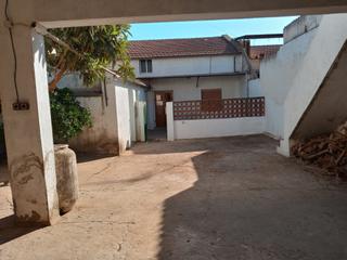 Maison à Mengabril. Casa en mengabril con garaje