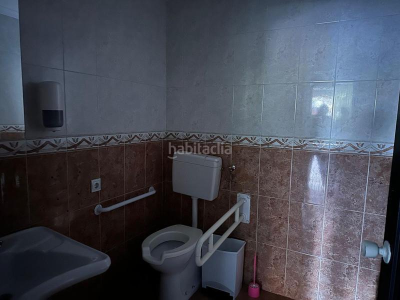 Foto cdf2b956-b2ce-4a14-81c8-0f442115e201. Lloguer local comercial a Don Benito