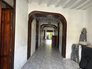 Casa  Calle ancha. Casa céntrica con amplio patio