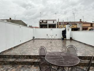 Casa aparellada en Don Benito. Chalet pareado