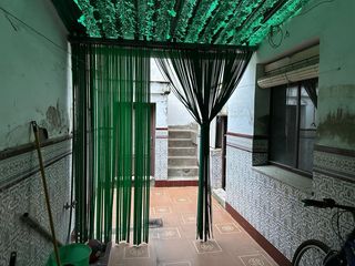 Casa en Don Benito. Casa + piso semi-reformado