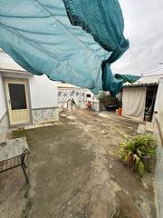 Casa a Don Benito. Se vende casa en don benito que da a dos calles