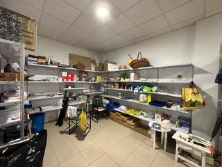 Lloguer Local Comercial a Pardaleras. Local comercial plaza concordia