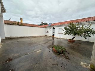 Chalet en Don Benito. Venta chalet ctra valle