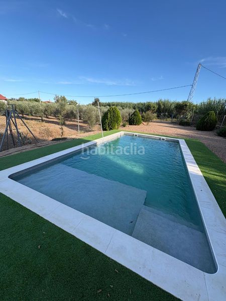 Foto 68bb1571-5350-4ffb-9e00-04fa8970e16a. Xalet amb xemeneia piscina a Don Benito