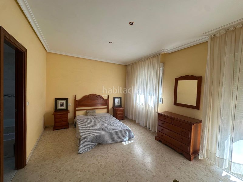 Foto d32ae22e-25b0-4684-8e69-8accc815776a. Casa amb calefacció aparcament a Don Benito