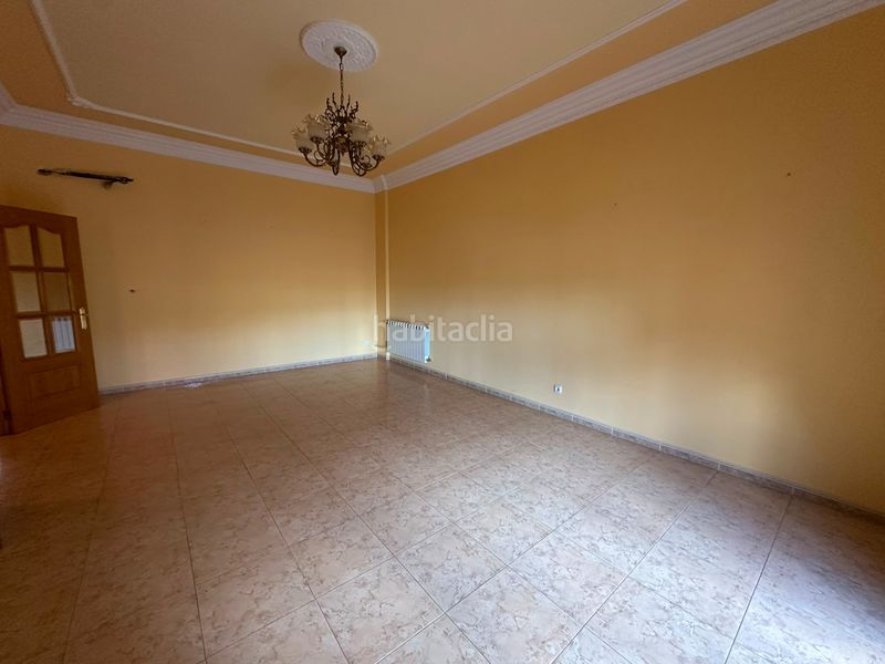 Foto 3b92264e-0819-4339-80dd-6c63fe977e26. Casa adossada amb calefacció aparcament a Don Benito