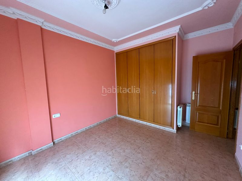 Foto 65922233-5a6a-4056-913a-85a6df11fb9d. Casa adossada amb calefacció aparcament a Don Benito