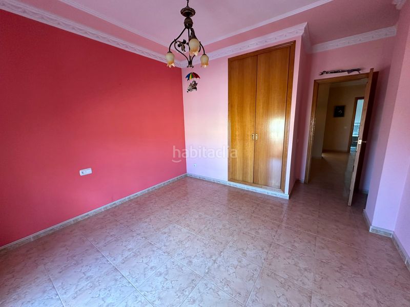 Foto b41edbc0-96fb-4463-ba0b-4177391f4076. Casa adossada amb calefacció aparcament a Don Benito
