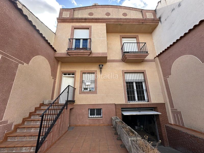 Foto ce65bffa-e27f-448e-86df-4346864ba757. Casa adossada amb calefacció aparcament a Don Benito