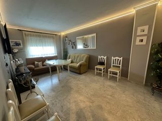 Piso en Villanueva de la Serena. Venta de piso en los pinos
