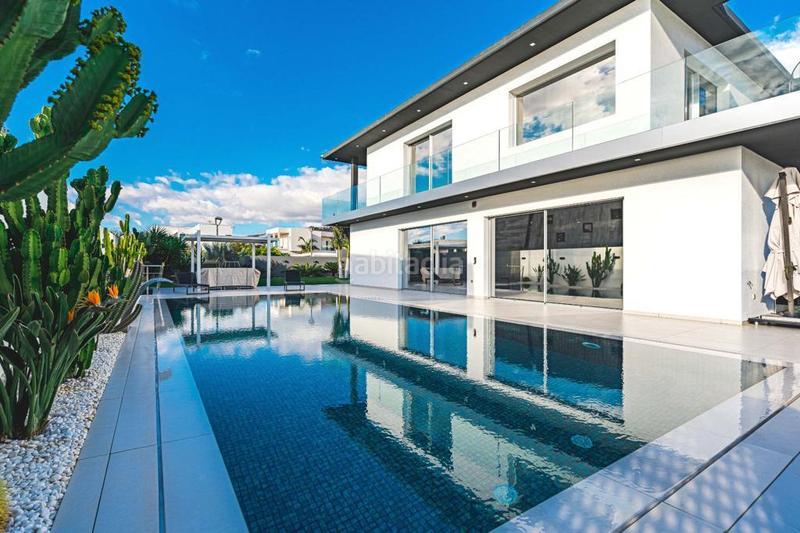 Foto aca288b5-10eb-4d6f-b847-fb8b386f07cd. Chalet in calle la vega 1 in Callao Salvaje - Playa Paraíso Adeje