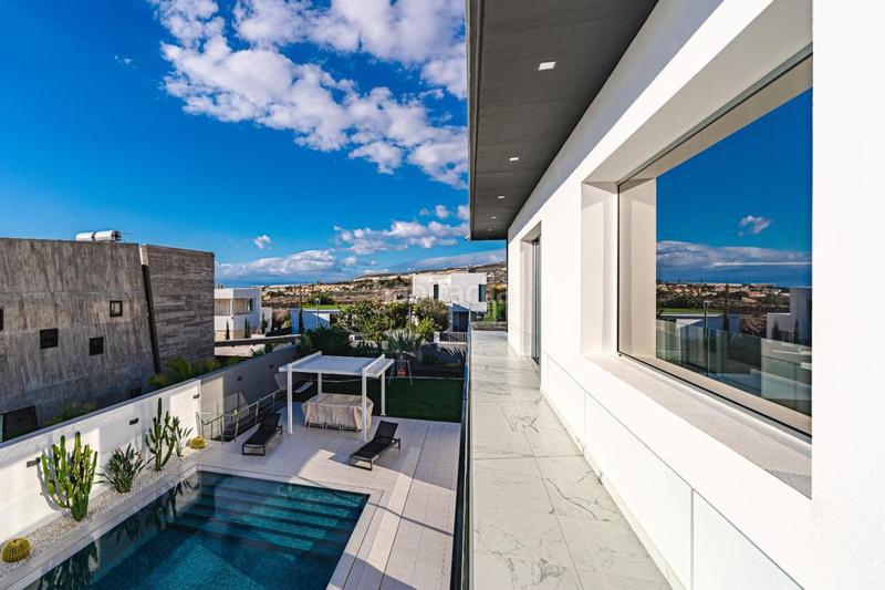 Foto ee378eaf-c10c-4531-a2bc-baf2a39d0cb0. Chalet in calle la vega 1 in Callao Salvaje - Playa Paraíso Adeje