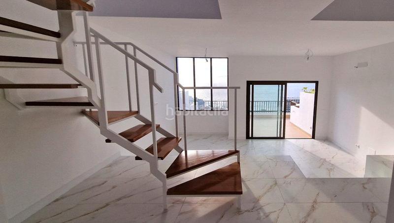 Foto b4408533-b1fa-460b-9ca3-ffe7958d77a1. Duplex in calle geranio 8 in Acantilados de Los Gigantes Santiago del Teide