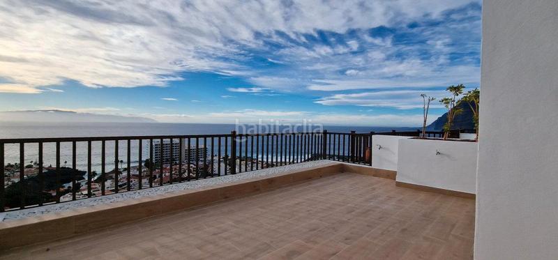 Foto d1c8e23b-5cda-4ffa-ad2a-0c8cf27c36e8. Duplex in calle geranio 8 in Acantilados de Los Gigantes Santiago del Teide