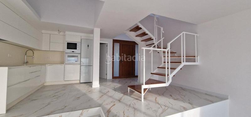 Foto e064e1ac-c9d0-47ae-92d4-5df70e9c5be7. Duplex in calle geranio 8 in Acantilados de Los Gigantes Santiago del Teide