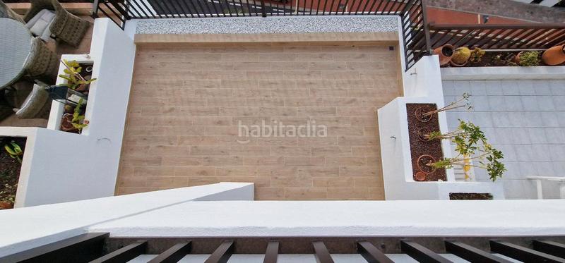 Foto f9c2f0c5-09b2-42f6-b5de-8ae00a24d281. Duplex in calle geranio 8 in Acantilados de Los Gigantes Santiago del Teide