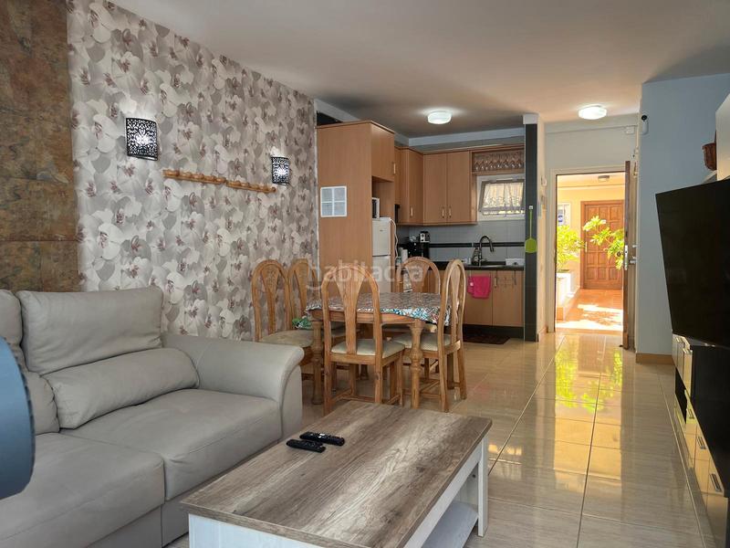 Foto 0806e90c-92a9-47e4-999b-165d4818b699. Piccolo appartamento con piscina in Los Cristianos Arona