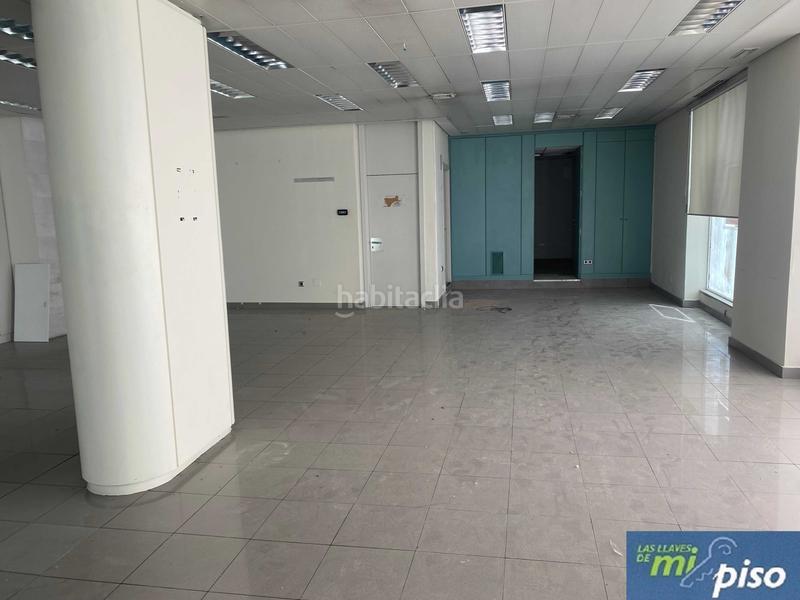 Foto 968236bb-e5b3-412e-a034-790bd966a3cb. Rent business premise in n/a in Parquesol Valladolid