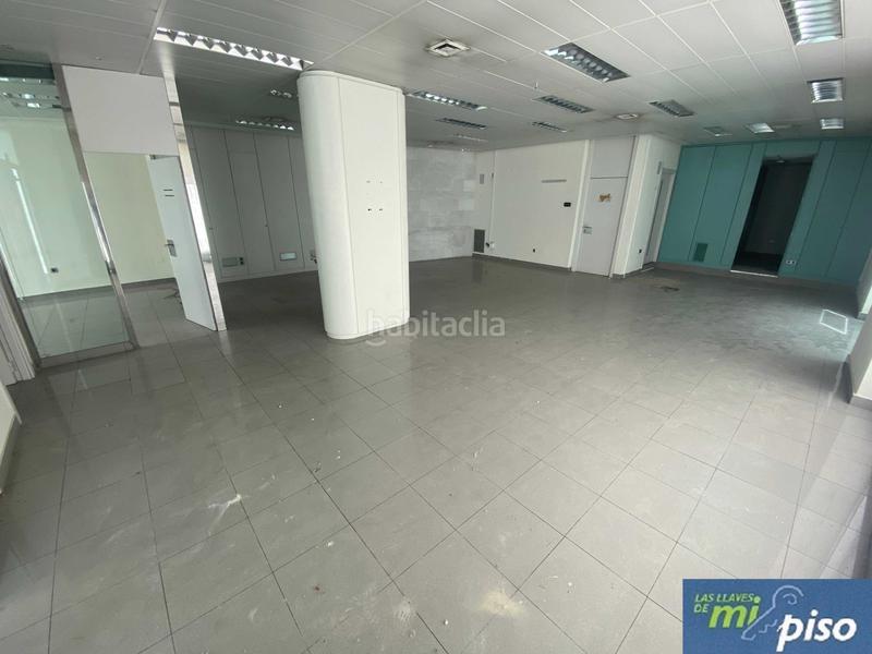 Foto 2cca6fa4-5114-491a-8d7b-4a0a06612e3f. Lloguer local comercial a n/a a Parquesol Valladolid