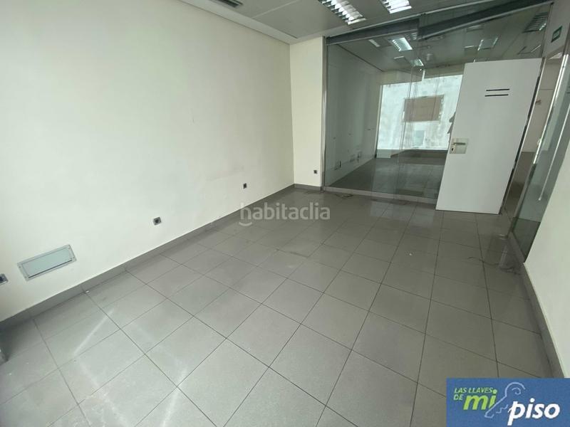 Foto a15f1caa-9599-431d-b929-2c089cddc8c6. Lloguer local comercial a n/a a Parquesol Valladolid