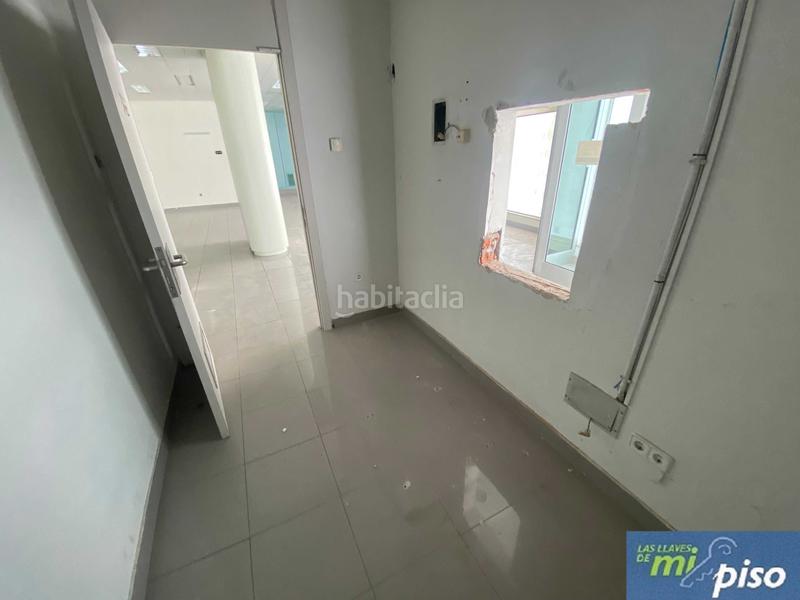 Foto c0f7c6e1-5307-44cb-b138-08565c45548d. Lloguer local comercial a n/a a Parquesol Valladolid